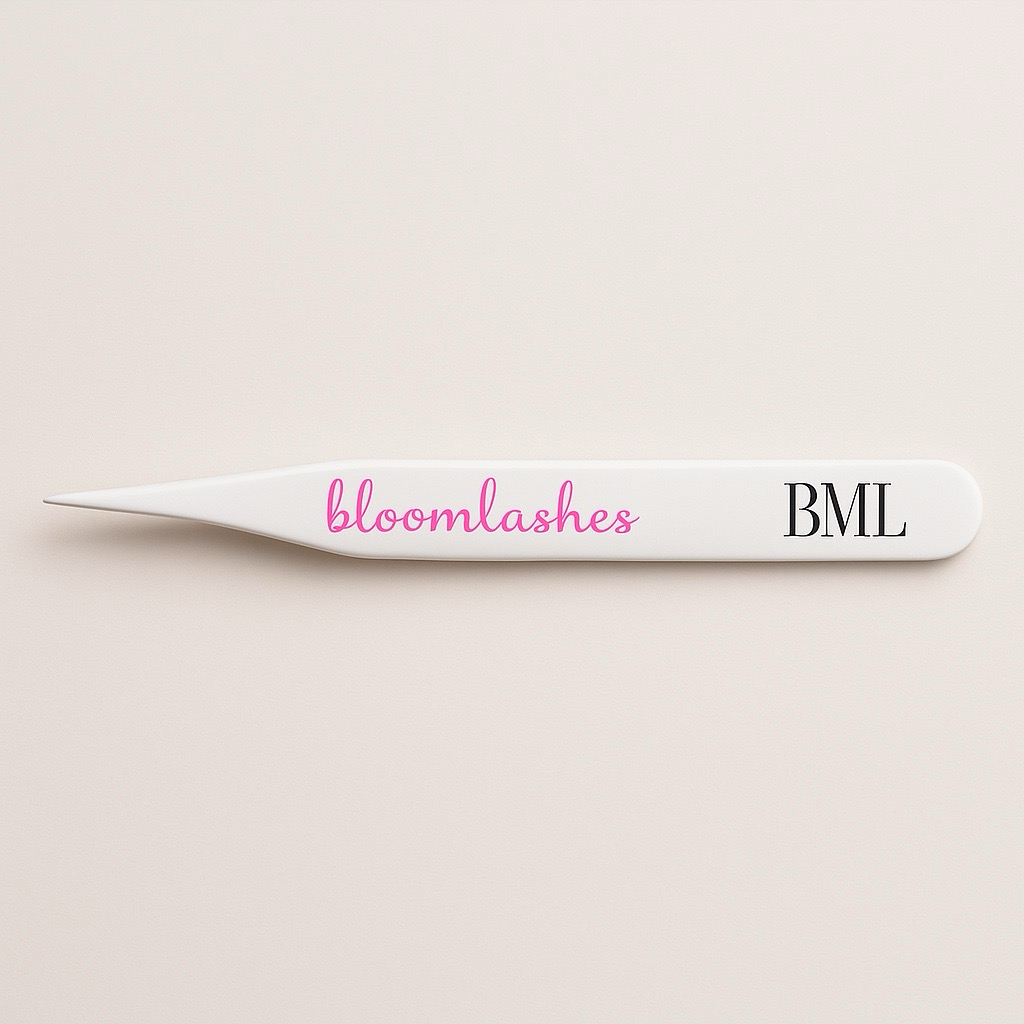 BloomLashes Straight Tweezers-White